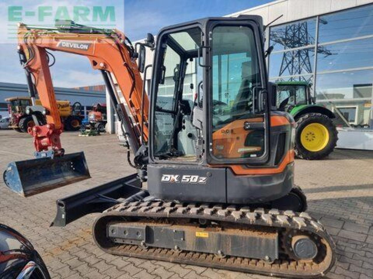 Doosan dx 50z-7 - Mini bager: slika Doosan dx 50z-7 - Mini bager Doosan dx 50z-7 - Mini bager: slika Doosan dx 50z-7 - Mini bager