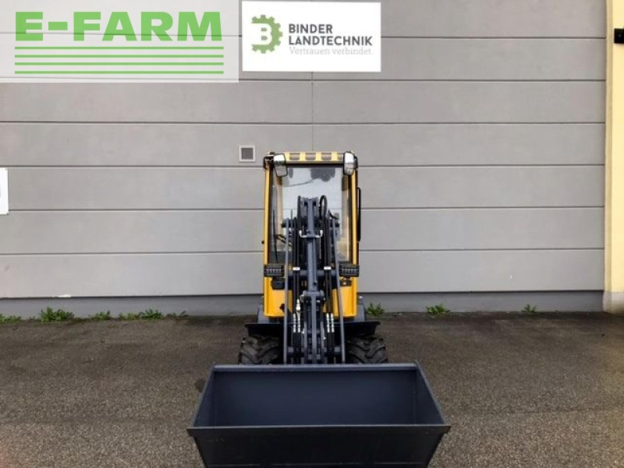 Eurotrac 810 / w11-c hoflader - Mini bager: slika Eurotrac 810 / w11-c hoflader - Mini bager Eurotrac 810 / w11-c hoflader - Mini bager: slika Eurotrac 810 / w11-c hoflader - Mini bager