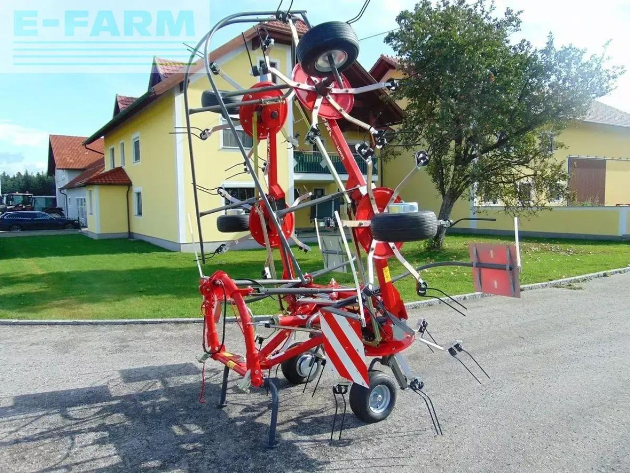 Fella sanos 6606 dn - Prevrtač sijena/ Grabulje: slika Fella sanos 6606 dn - Prevrtač sijena/ Grabulje Fella sanos 6606 dn - Prevrtač sijena/ Grabulje: slika Fella sanos 6606 dn - Prevrtač sijena/ Grabulje