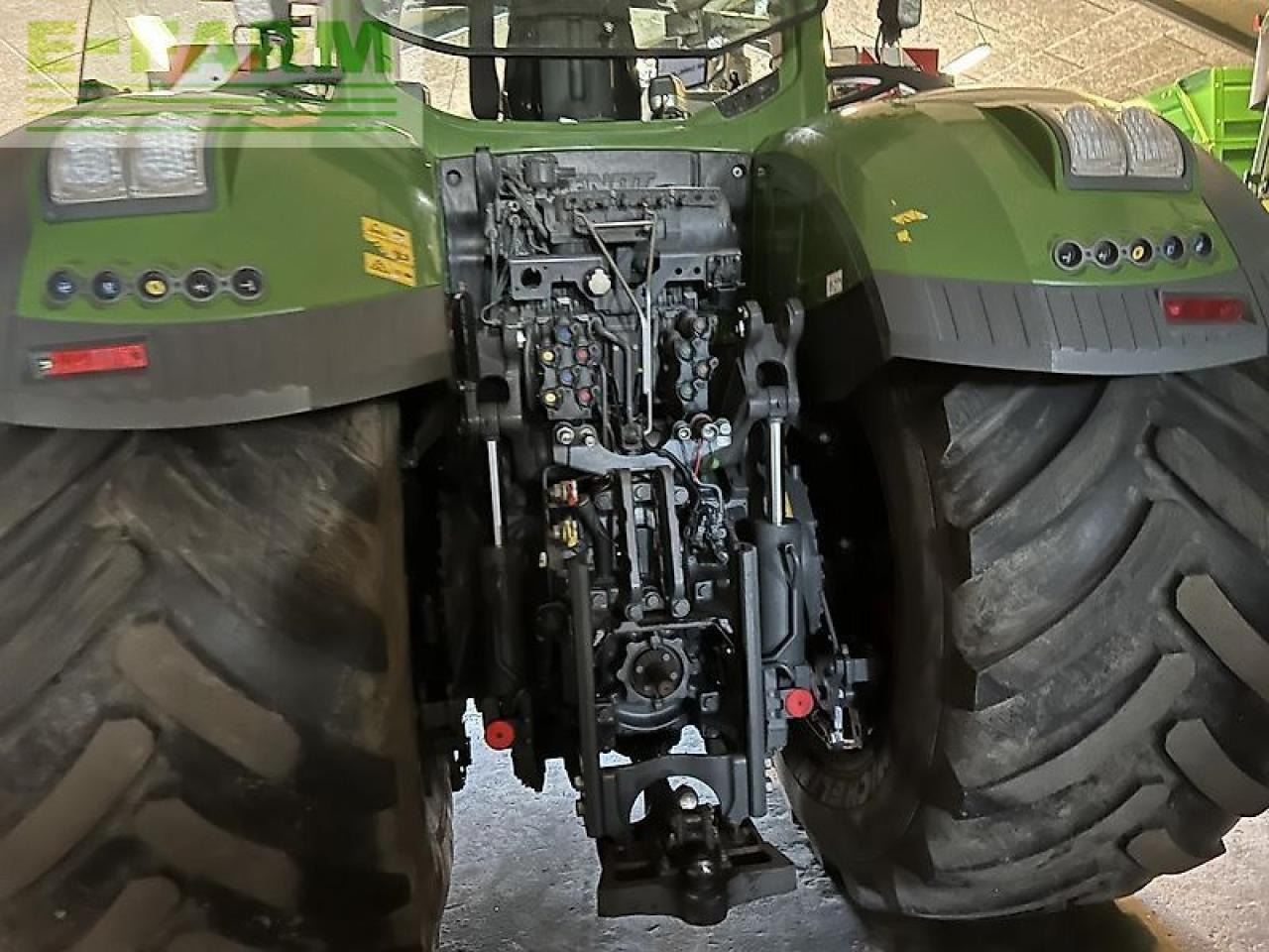 Fendt 1038 vario s4 - Traktor: slika Fendt 1038 vario s4 - Traktor Fendt 1038 vario s4 - Traktor: slika Fendt 1038 vario s4 - Traktor