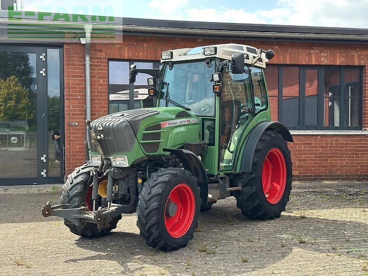 Fendt 207 f vario F - Traktor: slika Fendt 207 f vario F - Traktor Fendt 207 f vario F - Traktor: slika Fendt 207 f vario F - Traktor