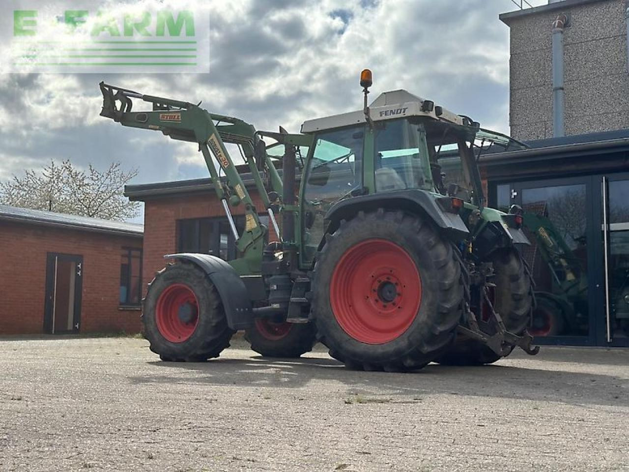 Fendt 380 gta turbo - Traktor: slika Fendt 380 gta turbo - Traktor Fendt 380 gta turbo - Traktor: slika Fendt 380 gta turbo - Traktor