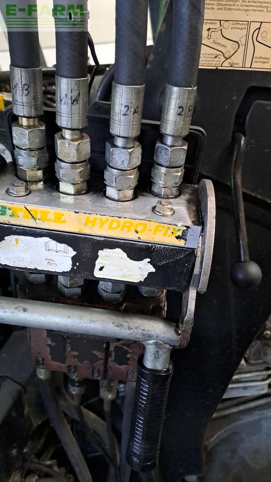 Fendt 412 Vario - Traktor: slika Fendt 412 Vario - Traktor Fendt 412 Vario - Traktor: slika Fendt 412 Vario - Traktor