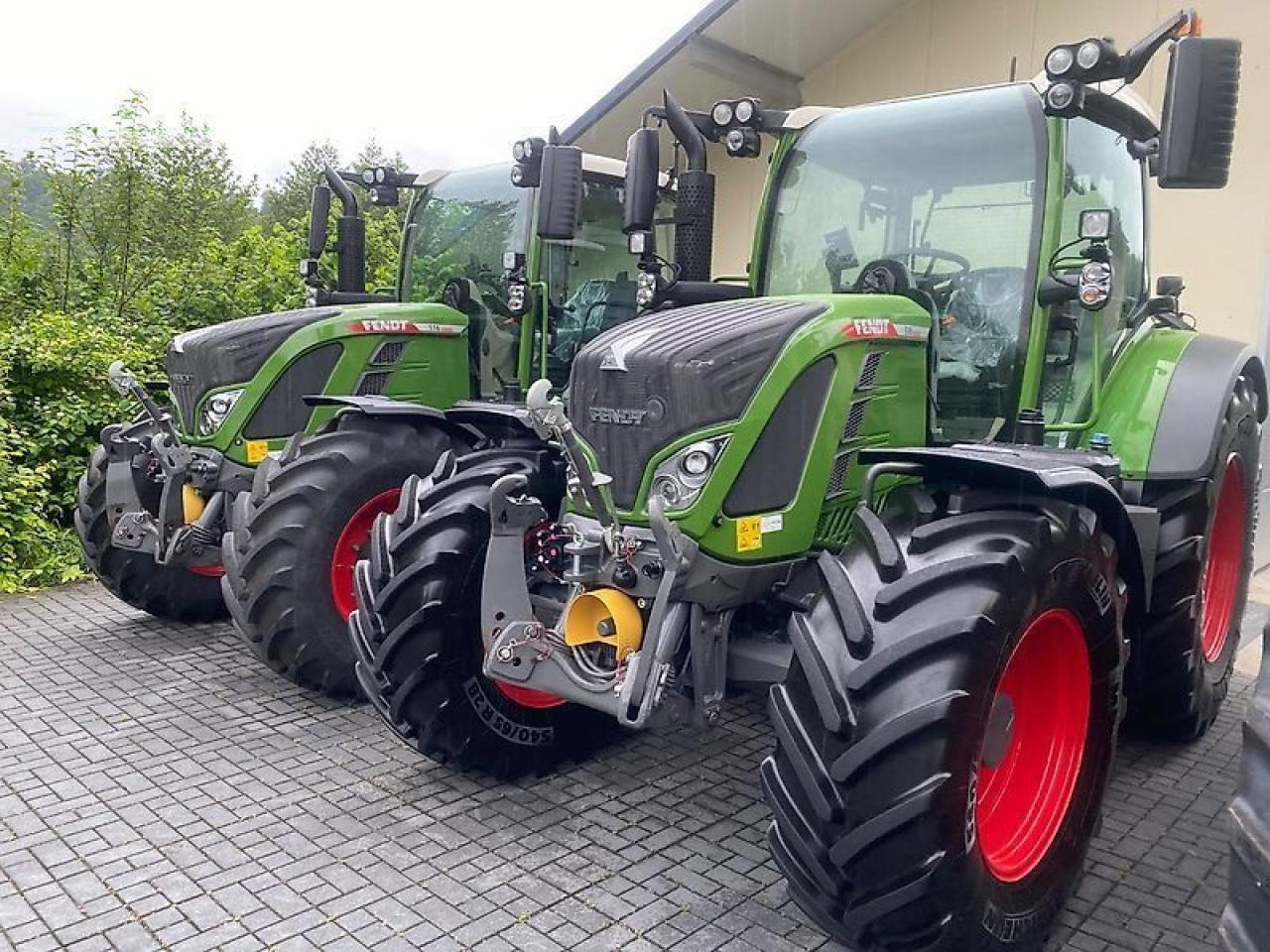 Fendt 516 vario gen.3 profi+ setting2 mit rtk, infotainment, 158 ltr., fkh entlastung, fzw ProfiPlus - Traktor: slika Fendt 516 vario gen.3 profi+ setting2 mit rtk, infotainment, 158 ltr., fkh entlastung, fzw ProfiPlus - Traktor Fendt 516 vario gen.3 profi+ setting2 mit rtk, infotainment, 158 ltr., fkh entlastung, fzw ProfiPlus - Traktor: slika Fendt 516 vario gen.3 profi+ setting2 mit rtk, infotainment, 158 ltr., fkh entlastung, fzw ProfiPlus - Traktor
