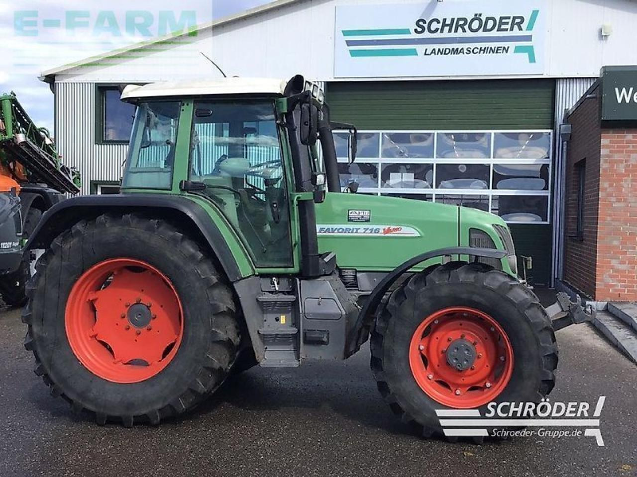 Fendt 716 vario com 1 | nur 7561 stunden ! - Traktor: slika Fendt 716 vario com 1 | nur 7561 stunden ! - Traktor Fendt 716 vario com 1 | nur 7561 stunden ! - Traktor: slika Fendt 716 vario com 1 | nur 7561 stunden ! - Traktor