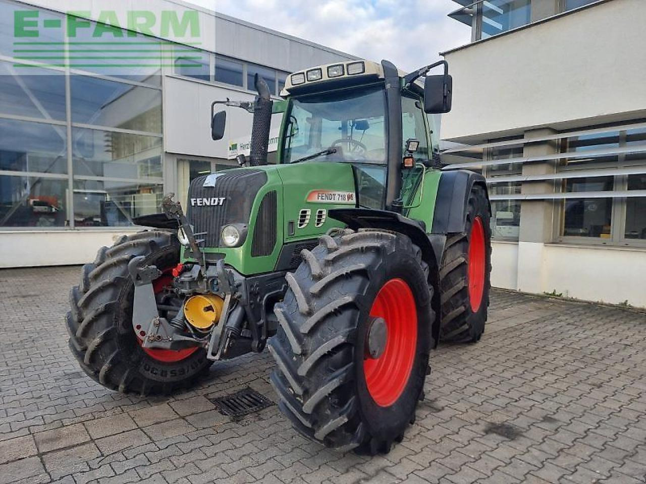 Fendt 718 vario comiii - Traktor: slika Fendt 718 vario comiii - Traktor Fendt 718 vario comiii - Traktor: slika Fendt 718 vario comiii - Traktor
