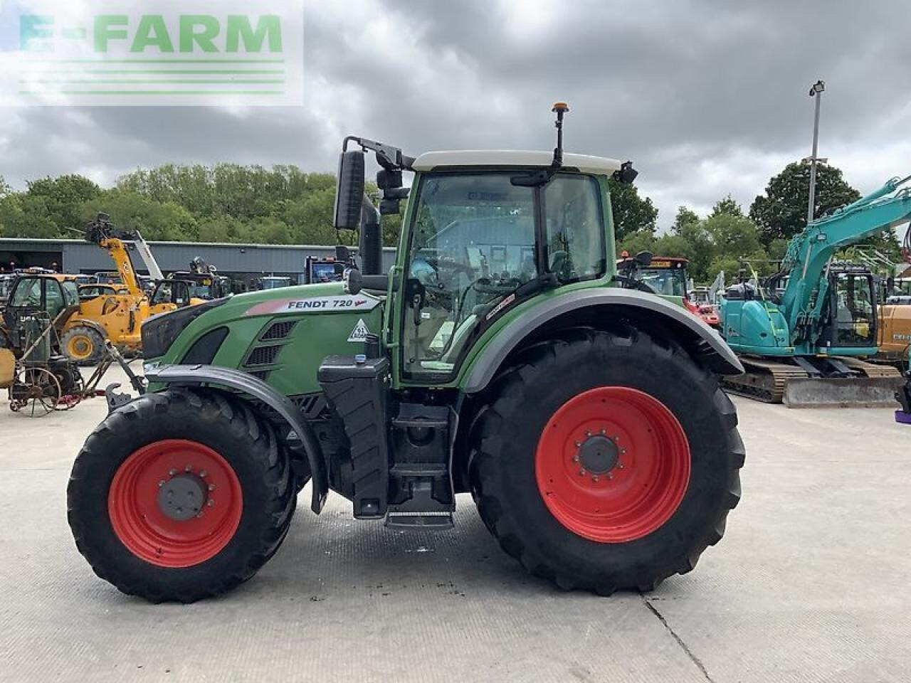 Fendt 720 profi plus tractor (st20525) - Traktor: slika Fendt 720 profi plus tractor (st20525) - Traktor Fendt 720 profi plus tractor (st20525) - Traktor: slika Fendt 720 profi plus tractor (st20525) - Traktor