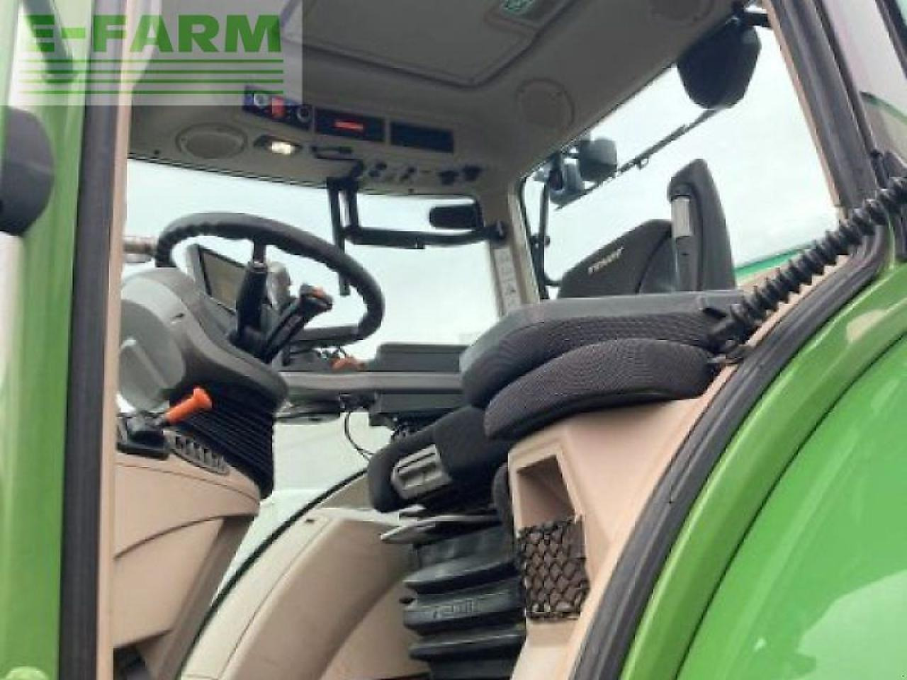 Fendt 720 vario s4 profi plus - Traktor: slika Fendt 720 vario s4 profi plus - Traktor Fendt 720 vario s4 profi plus - Traktor: slika Fendt 720 vario s4 profi plus - Traktor