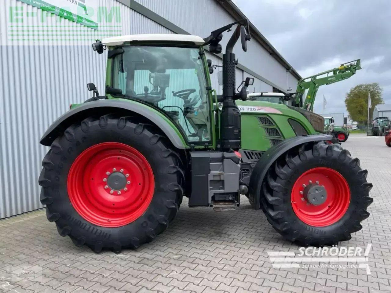 Fendt 720 vario s4 profi plus - Traktor: slika Fendt 720 vario s4 profi plus - Traktor Fendt 720 vario s4 profi plus - Traktor: slika Fendt 720 vario s4 profi plus - Traktor