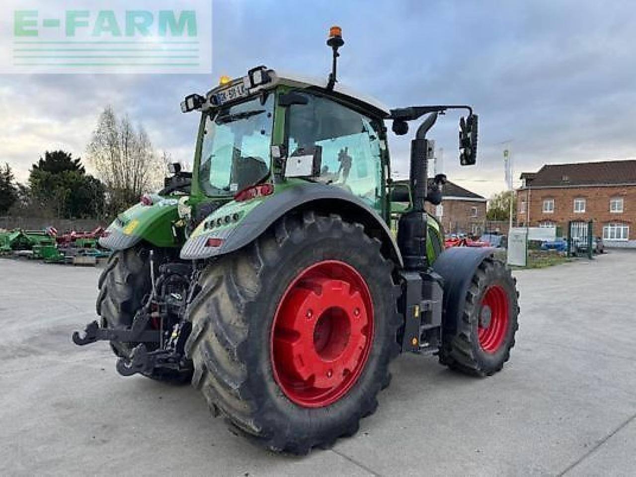 Fendt 724 profi plus - Traktor: slika Fendt 724 profi plus - Traktor Fendt 724 profi plus - Traktor: slika Fendt 724 profi plus - Traktor