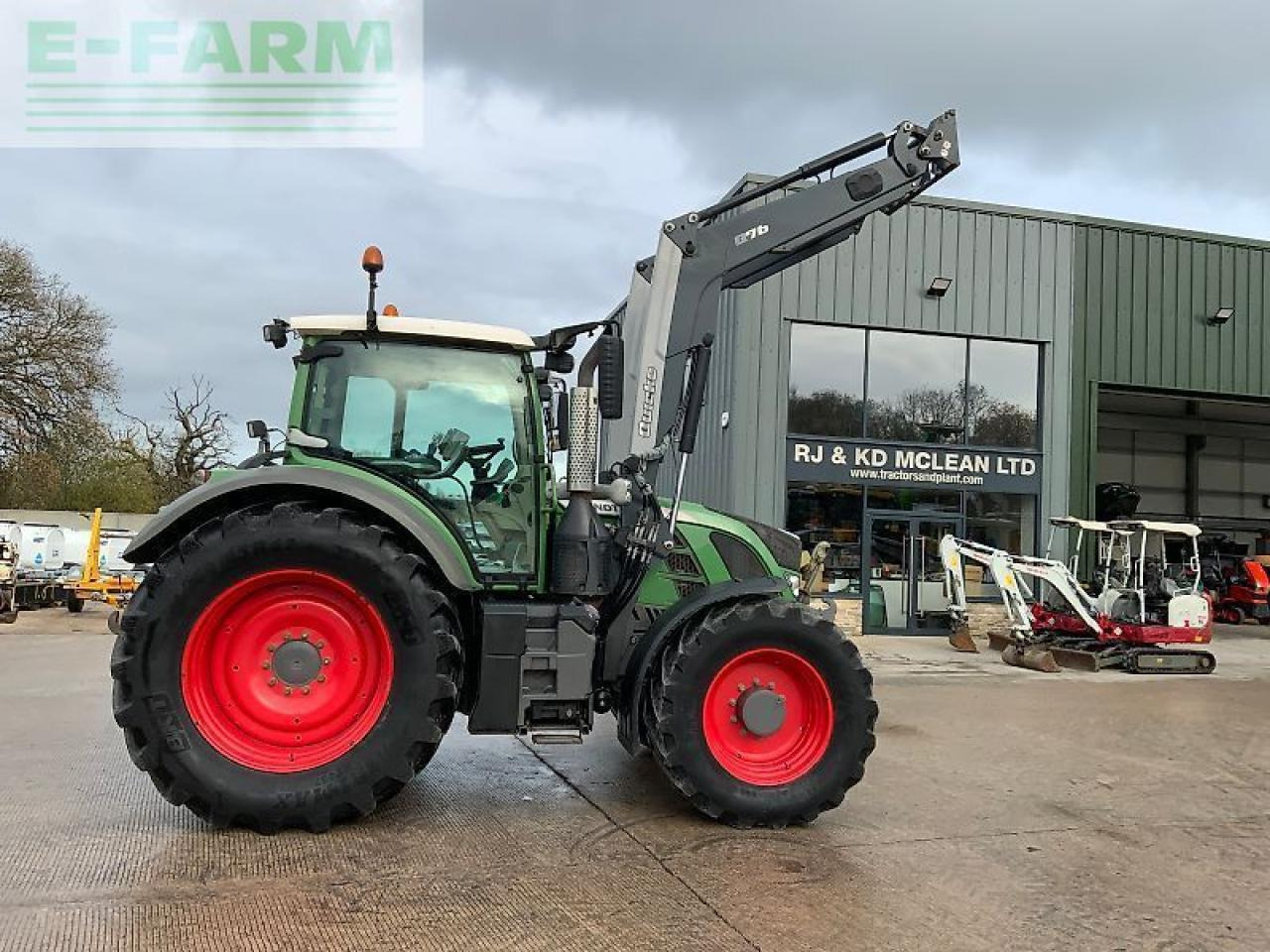 Fendt 724 profi plus tractor (st25188) - Traktor: slika Fendt 724 profi plus tractor (st25188) - Traktor Fendt 724 profi plus tractor (st25188) - Traktor: slika Fendt 724 profi plus tractor (st25188) - Traktor