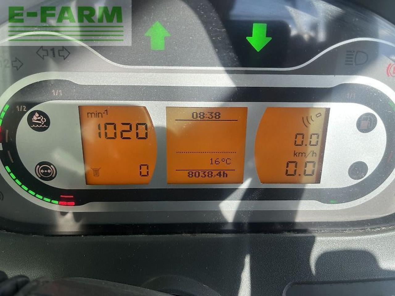 Traktor Fendt 724 vario: slika Traktor Fendt 724 vario Traktor Fendt 724 vario: slika Traktor Fendt 724 vario