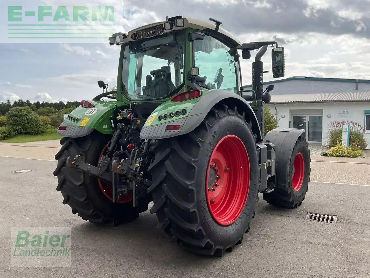 Fendt 724 vario - Traktor: slika Fendt 724 vario - Traktor Fendt 724 vario - Traktor: slika Fendt 724 vario - Traktor