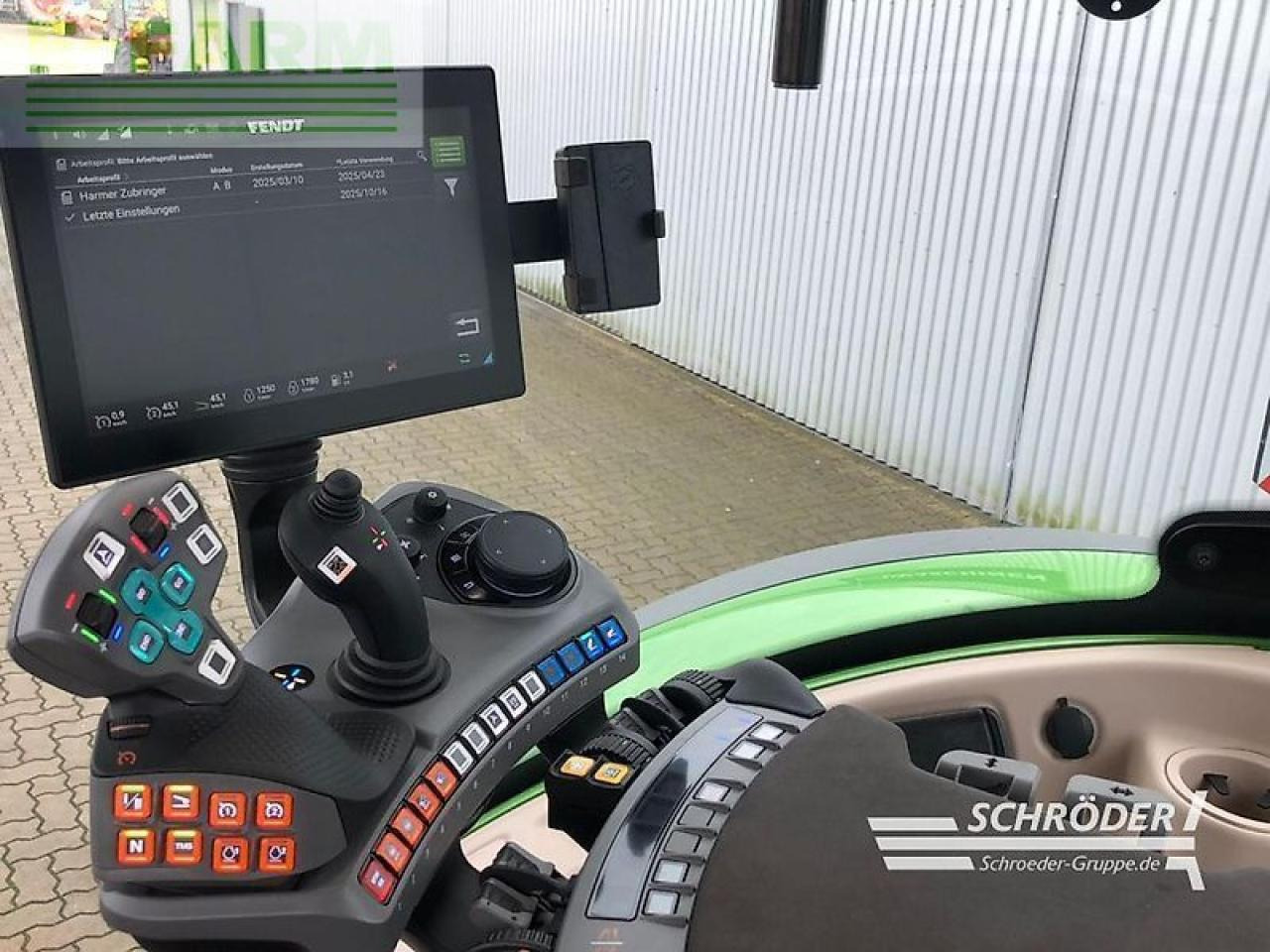 Fendt 724 vario gen6 power plus - Traktor: slika Fendt 724 vario gen6 power plus - Traktor Fendt 724 vario gen6 power plus - Traktor: slika Fendt 724 vario gen6 power plus - Traktor