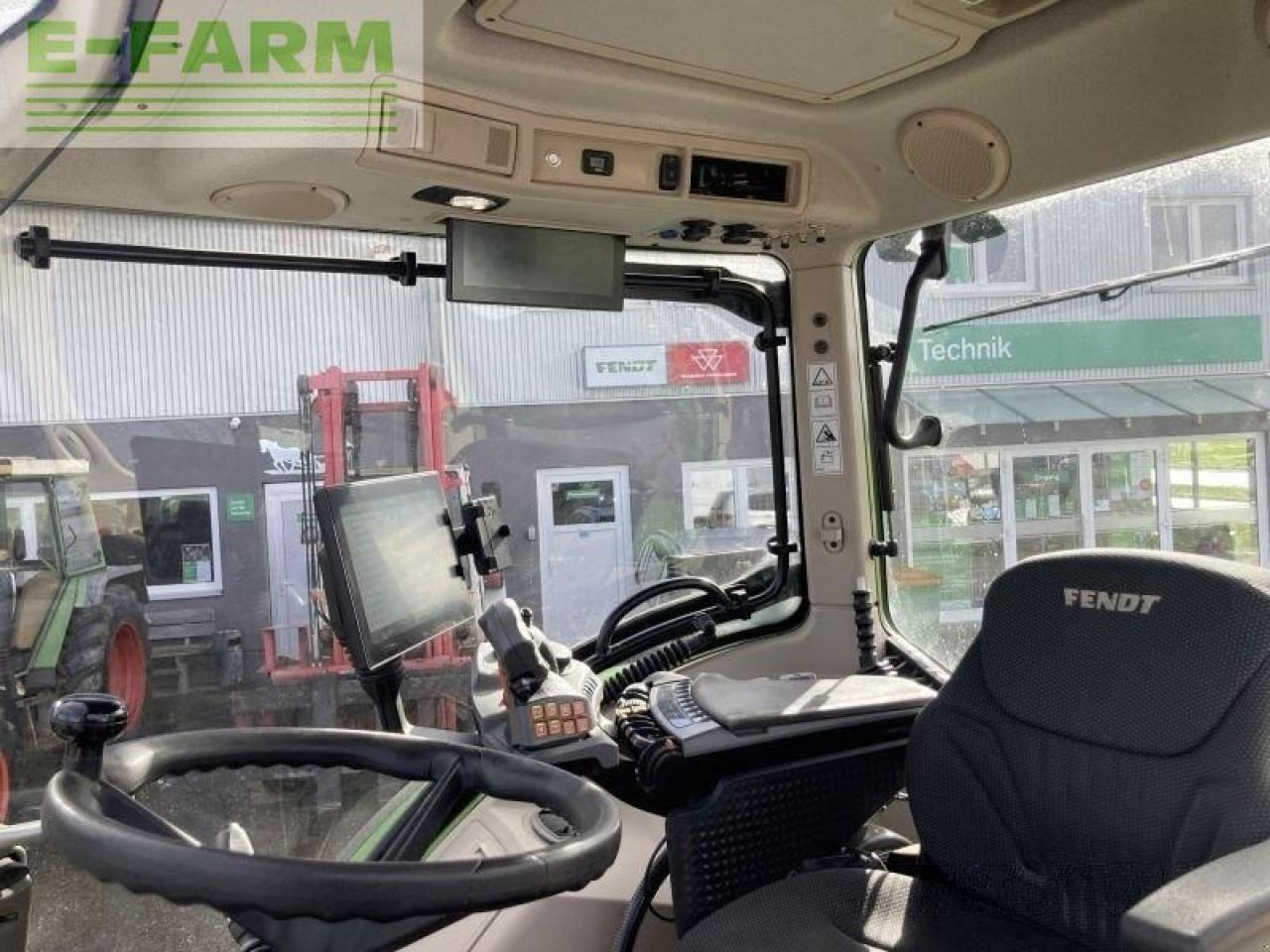 Traktor Fendt 724 vario gen6 profi plus: slika Traktor Fendt 724 vario gen6 profi plus Traktor Fendt 724 vario gen6 profi plus: slika Traktor Fendt 724 vario gen6 profi plus