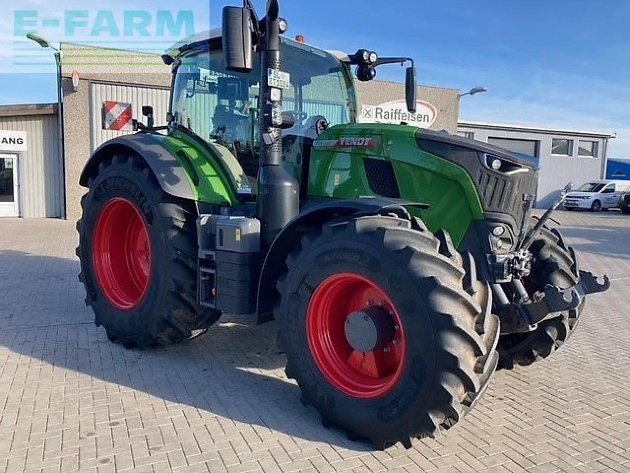 Fendt 724 vario gen7 profi+ - Traktor: slika Fendt 724 vario gen7 profi+ - Traktor Fendt 724 vario gen7 profi+ - Traktor: slika Fendt 724 vario gen7 profi+ - Traktor
