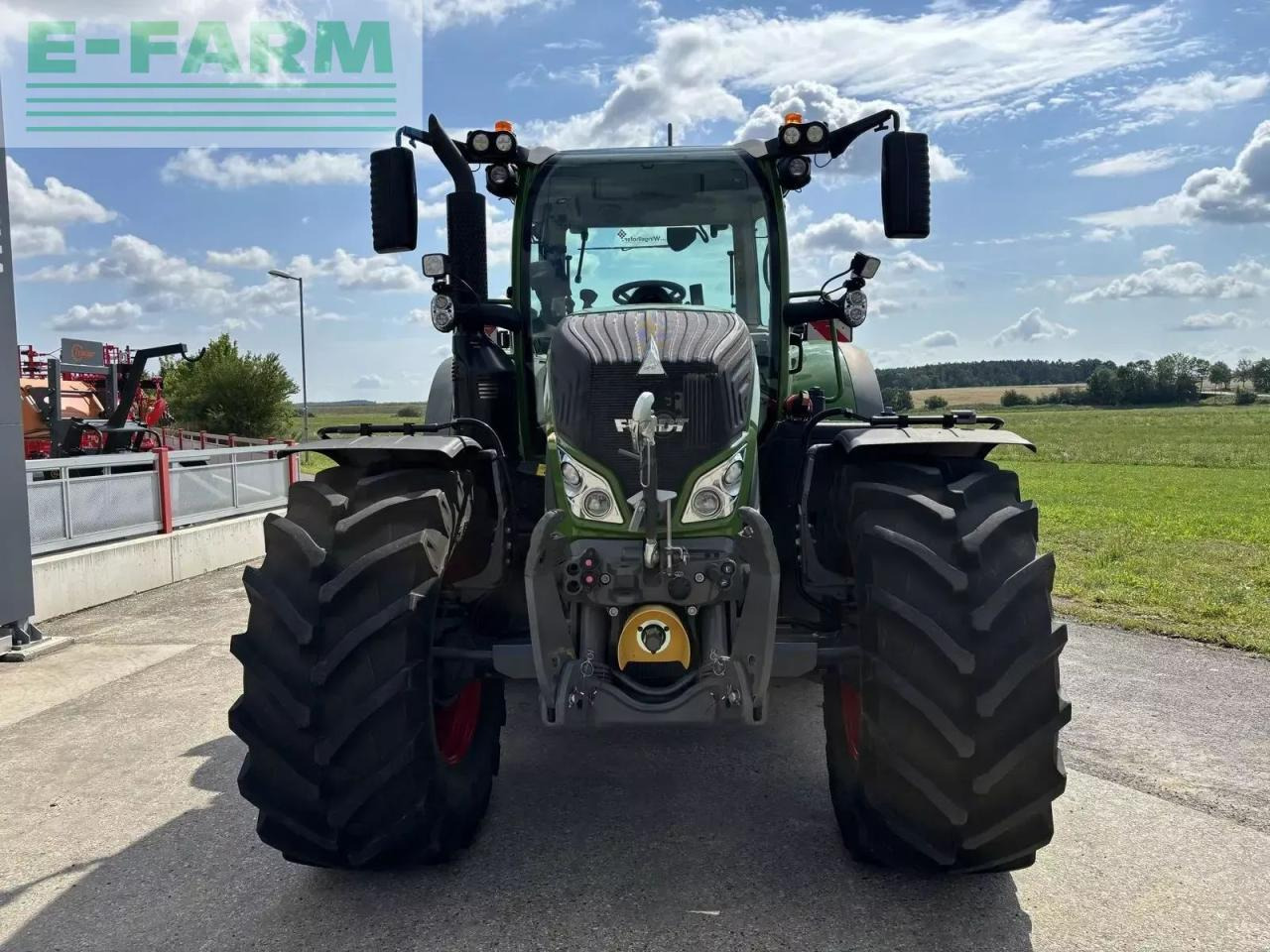 Fendt 724 vario profi+ ProfiPlus - Traktor: slika Fendt 724 vario profi+ ProfiPlus - Traktor Fendt 724 vario profi+ ProfiPlus - Traktor: slika Fendt 724 vario profi+ ProfiPlus - Traktor