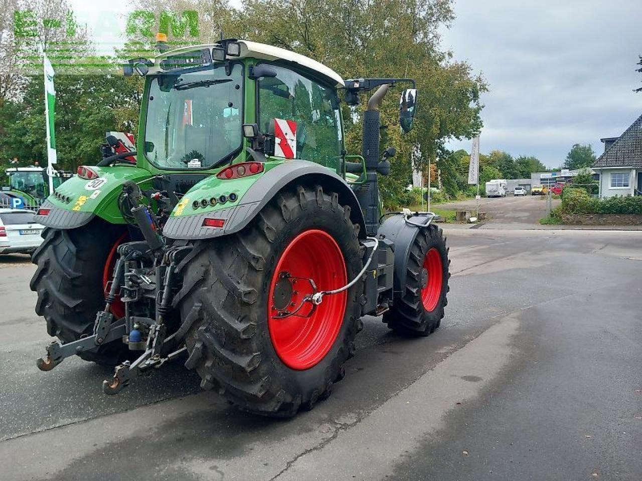 Fendt 724 vario s4 - Traktor: slika Fendt 724 vario s4 - Traktor Fendt 724 vario s4 - Traktor: slika Fendt 724 vario s4 - Traktor