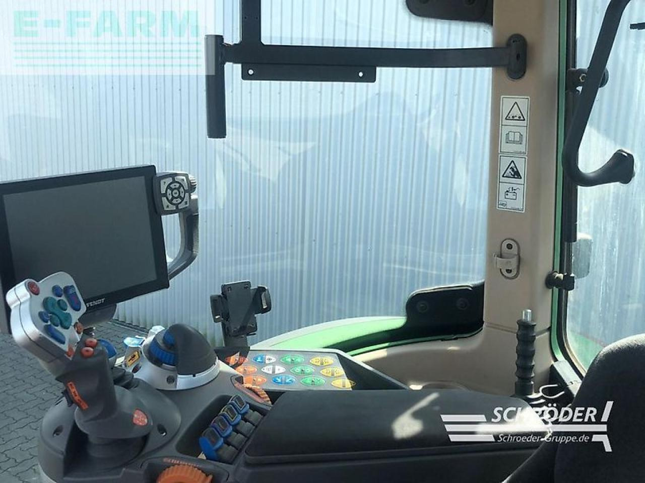 Fendt 724 vario s4 profi plus ProfiPlus - Traktor: slika Fendt 724 vario s4 profi plus ProfiPlus - Traktor Fendt 724 vario s4 profi plus ProfiPlus - Traktor: slika Fendt 724 vario s4 profi plus ProfiPlus - Traktor