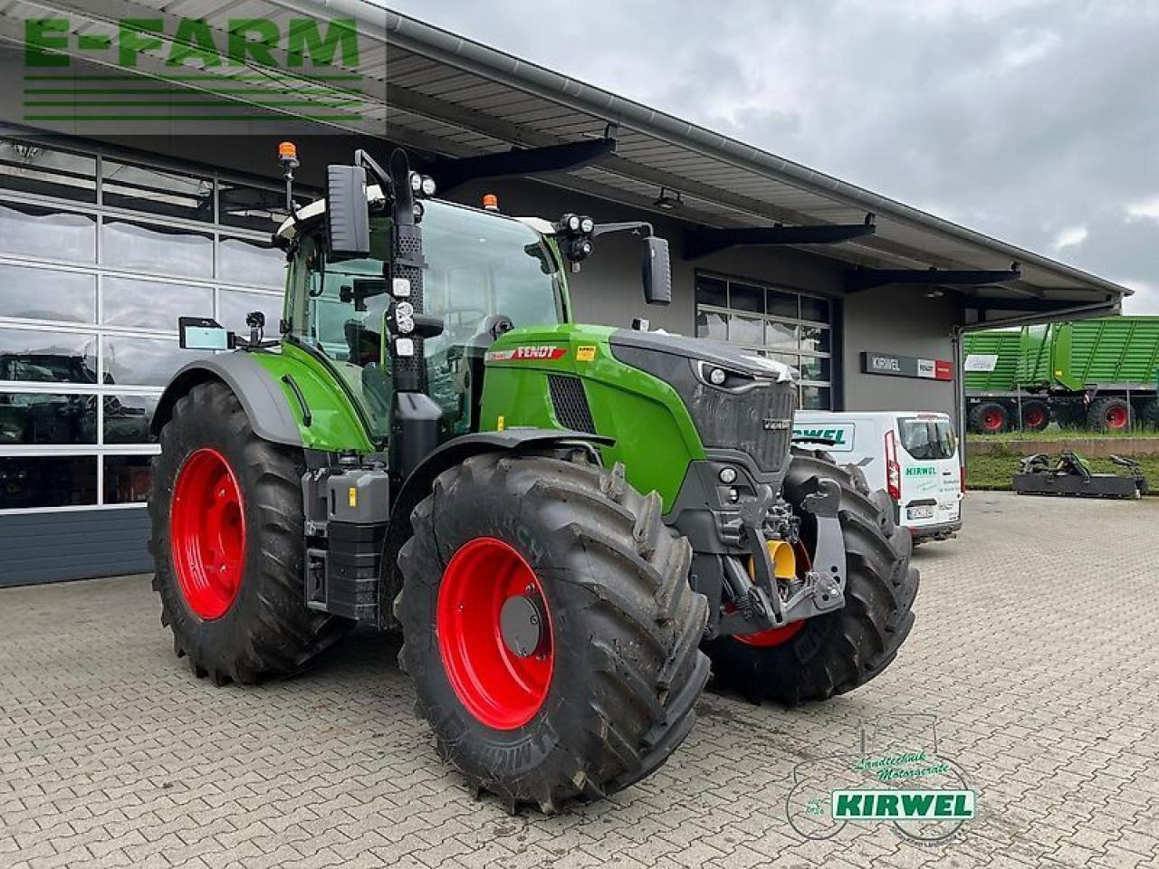 Fendt 728 vario gen7 - Traktor: slika Fendt 728 vario gen7 - Traktor Fendt 728 vario gen7 - Traktor: slika Fendt 728 vario gen7 - Traktor