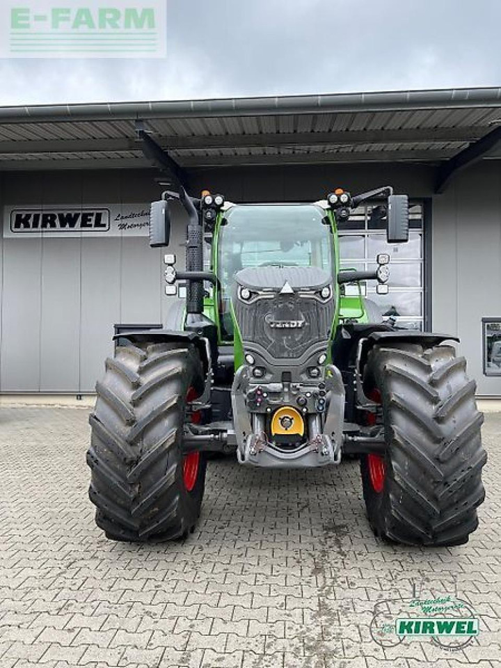Fendt 728 vario gen7 - Traktor: slika Fendt 728 vario gen7 - Traktor Fendt 728 vario gen7 - Traktor: slika Fendt 728 vario gen7 - Traktor