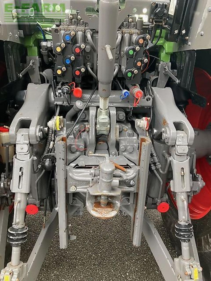 Fendt 824 s4 profiplus - Traktor: slika Fendt 824 s4 profiplus - Traktor Fendt 824 s4 profiplus - Traktor: slika Fendt 824 s4 profiplus - Traktor