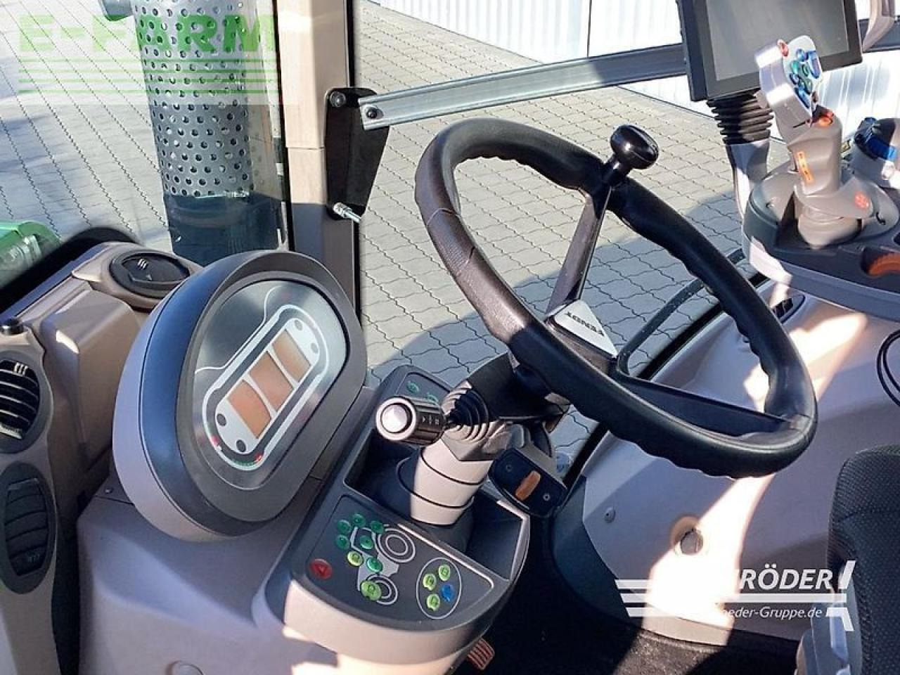 Traktor Fendt 824 vario s4 profi plus ProfiPlus: slika Traktor Fendt 824 vario s4 profi plus ProfiPlus