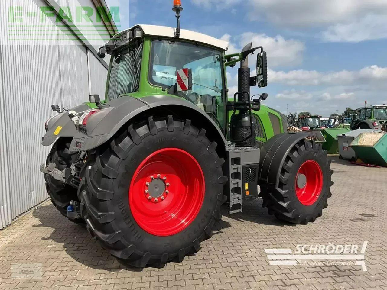 Fendt 824 vario s4 profi plus ProfiPlus - Traktor: slika Fendt 824 vario s4 profi plus ProfiPlus - Traktor Fendt 824 vario s4 profi plus ProfiPlus - Traktor: slika Fendt 824 vario s4 profi plus ProfiPlus - Traktor