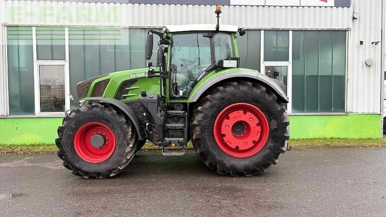 Fendt 826 vario profi+ ProfiPlus - Traktor: slika Fendt 826 vario profi+ ProfiPlus - Traktor Fendt 826 vario profi+ ProfiPlus - Traktor: slika Fendt 826 vario profi+ ProfiPlus - Traktor