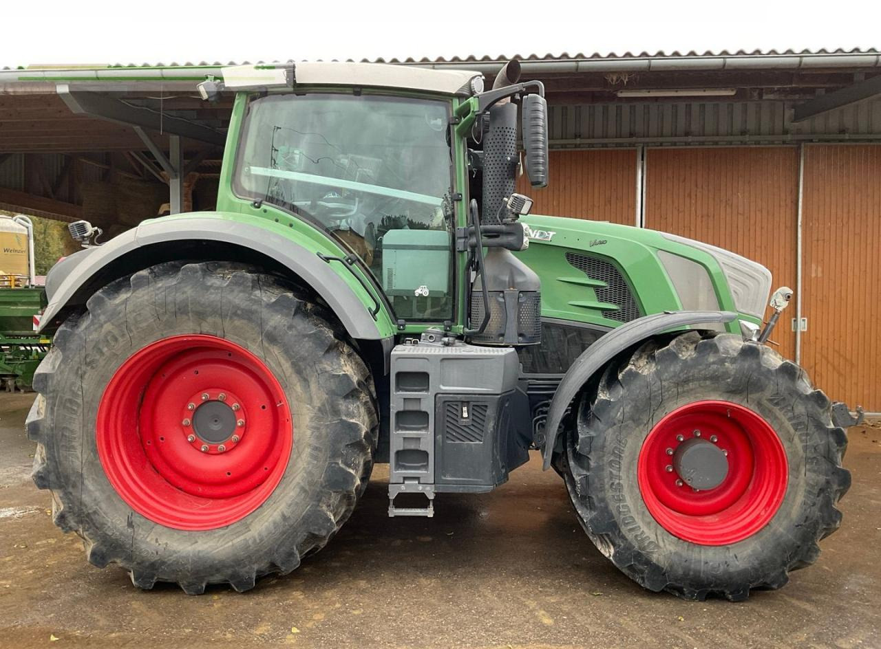 Fendt 828 Vario S4 - Traktor: slika Fendt 828 Vario S4 - Traktor Fendt 828 Vario S4 - Traktor: slika Fendt 828 Vario S4 - Traktor