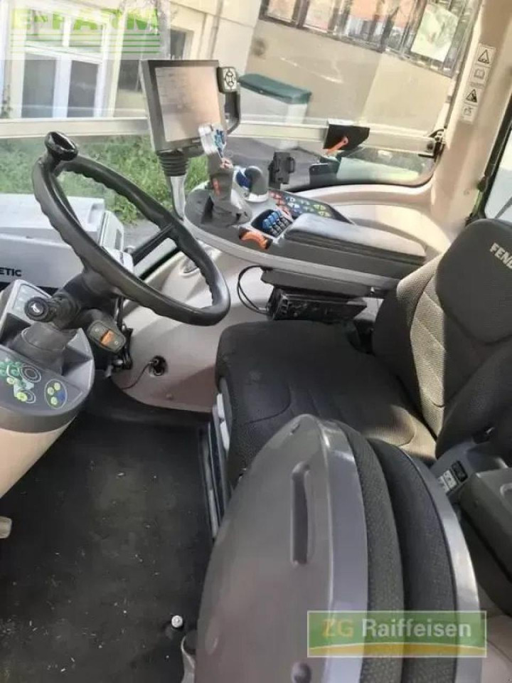 Fendt 828 vario gen7 gebr.allr - Traktor: slika Fendt 828 vario gen7 gebr.allr - Traktor Fendt 828 vario gen7 gebr.allr - Traktor: slika Fendt 828 vario gen7 gebr.allr - Traktor