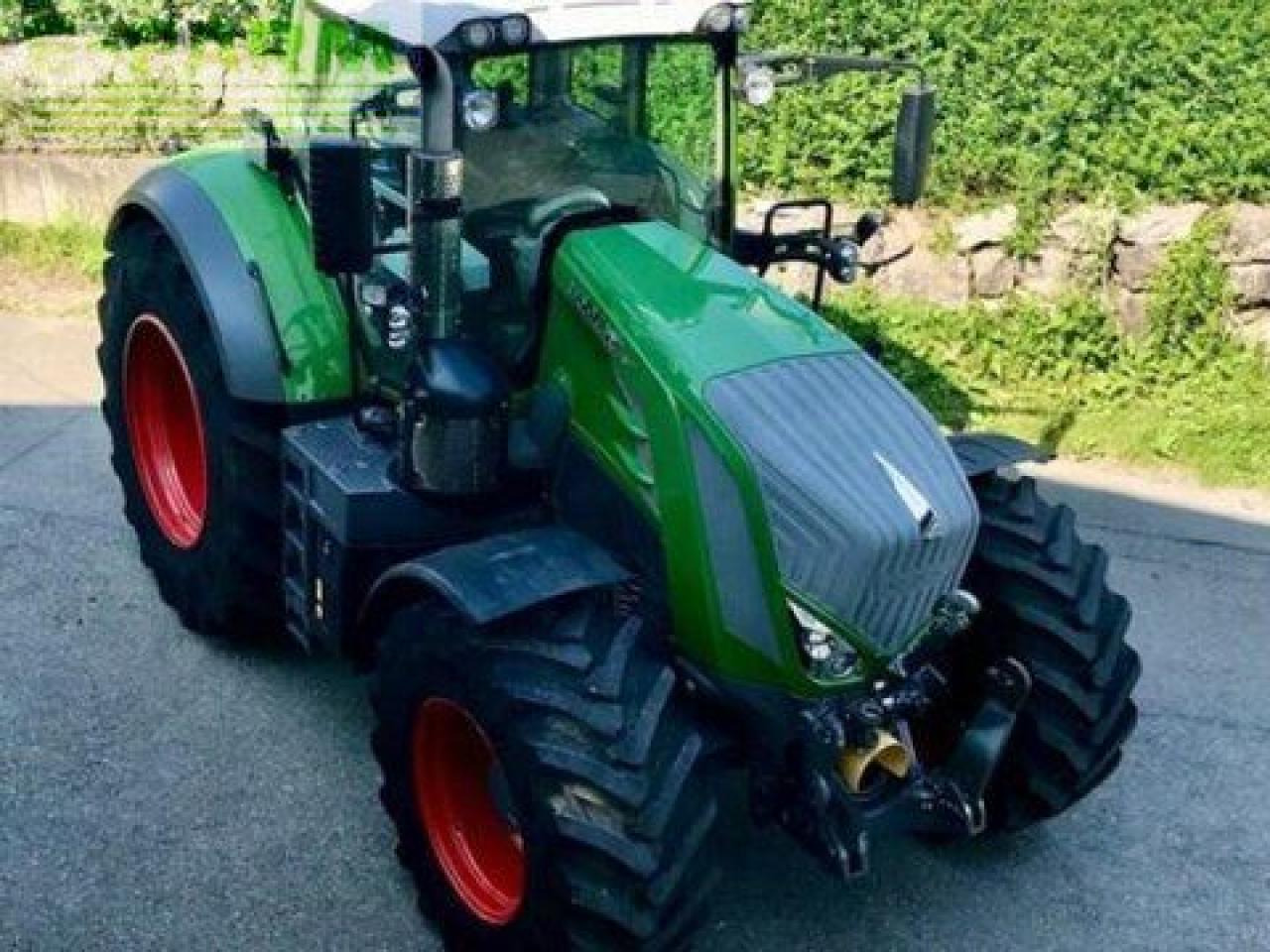 Fendt 828 vario gen7 gebr.allr - Traktor: slika Fendt 828 vario gen7 gebr.allr - Traktor Fendt 828 vario gen7 gebr.allr - Traktor: slika Fendt 828 vario gen7 gebr.allr - Traktor
