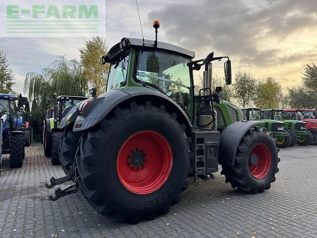 Fendt 828 vario profi+ plus nature green / wom / gps navi rtk trimble / tms ProfiPlus - Traktor: slika Fendt 828 vario profi+ plus nature green / wom / gps navi rtk trimble / tms ProfiPlus - Traktor Fendt 828 vario profi+ plus nature green / wom / gps navi rtk trimble / tms ProfiPlus - Traktor: slika Fendt 828 vario profi+ plus nature green / wom / gps navi rtk trimble / tms ProfiPlus - Traktor