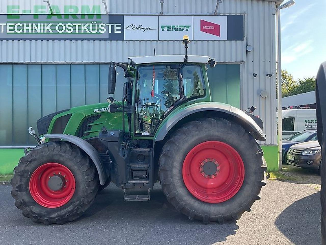 Fendt 828 vario s4 - Traktor: slika Fendt 828 vario s4 - Traktor Fendt 828 vario s4 - Traktor: slika Fendt 828 vario s4 - Traktor