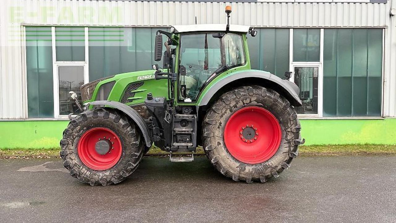 Fendt 828 vario s4 s4 - Traktor: slika Fendt 828 vario s4 s4 - Traktor Fendt 828 vario s4 s4 - Traktor: slika Fendt 828 vario s4 s4 - Traktor