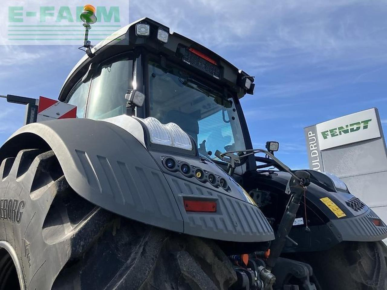 Fendt 933 vario gen7 - Traktor: slika Fendt 933 vario gen7 - Traktor Fendt 933 vario gen7 - Traktor: slika Fendt 933 vario gen7 - Traktor