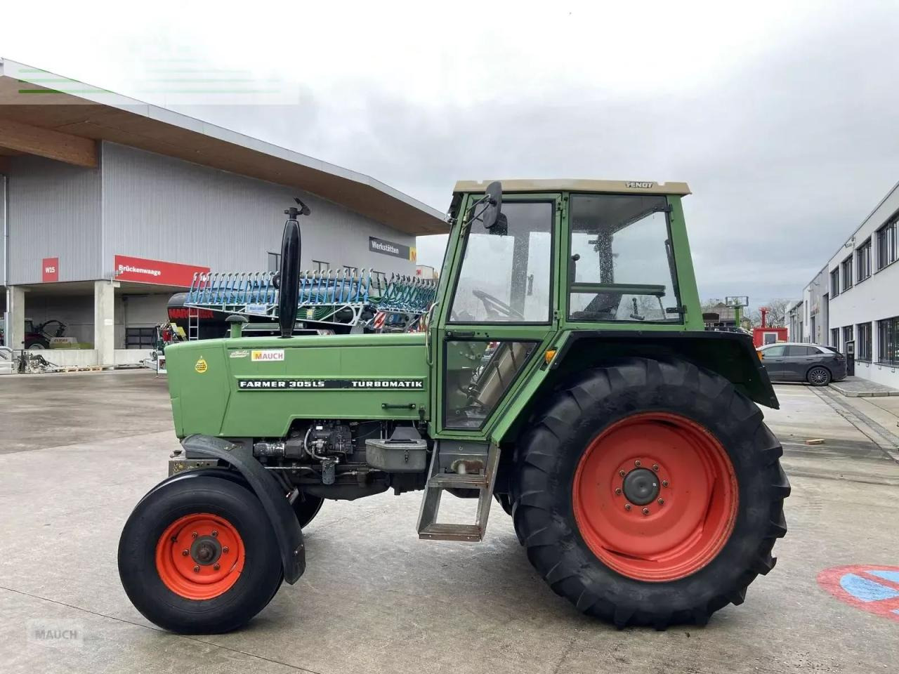 Traktor Fendt farmer 305 ls 40 km/h: slika Traktor Fendt farmer 305 ls 40 km/h