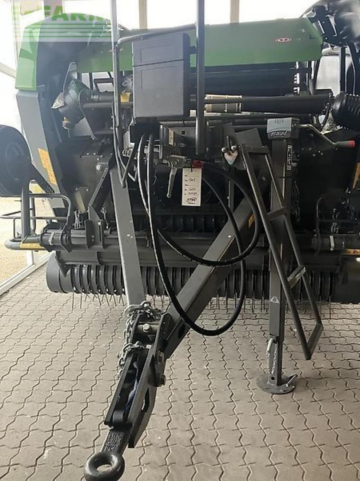 Fendt rotana 130f - Kvadratna balirka: slika Fendt rotana 130f - Kvadratna balirka Fendt rotana 130f - Kvadratna balirka: slika Fendt rotana 130f - Kvadratna balirka