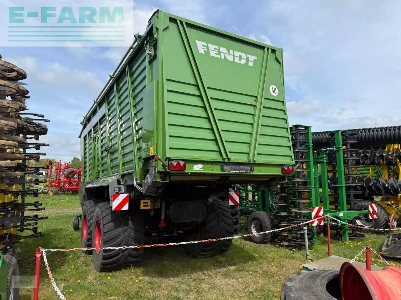 Fendt tigo 75 xr mit 800/45 r26,5 bereifung, laderaumabdeckung und 3 dosierwalzen - Samoutovarni vagon: slika Fendt tigo 75 xr mit 800/45 r26,5 bereifung, laderaumabdeckung und 3 dosierwalzen - Samoutovarni vagon Fendt tigo 75 xr mit 800/45 r26,5 bereifung, laderaumabdeckung und 3 dosierwalzen - Samoutovarni vagon: slika Fendt tigo 75 xr mit 800/45 r26,5 bereifung, laderaumabdeckung und 3 dosierwalzen - Samoutovarni vagon
