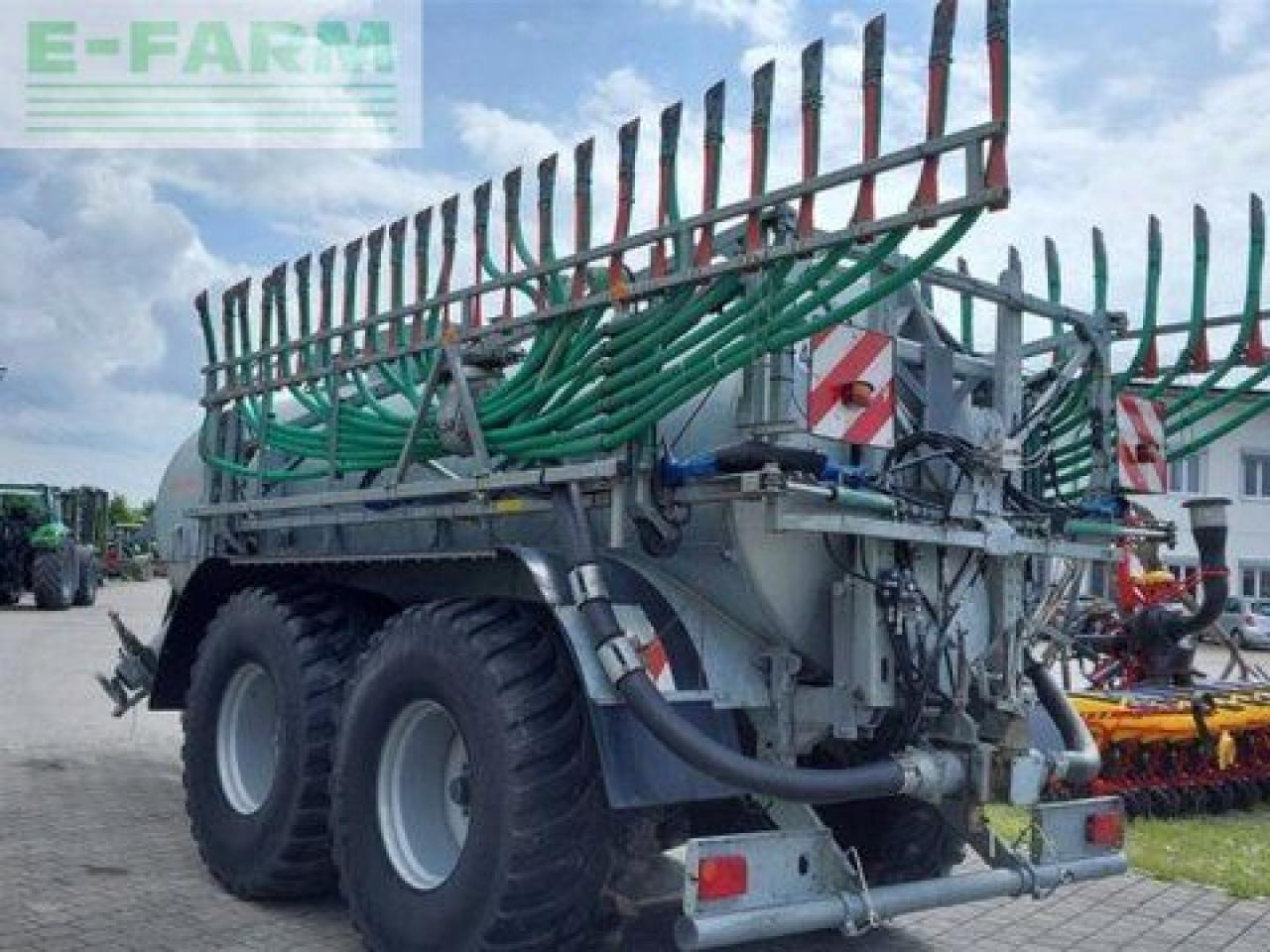 Fliegl pfw 16000 tandem fox - Cisterna za gnojnicu: slika Fliegl pfw 16000 tandem fox - Cisterna za gnojnicu Fliegl pfw 16000 tandem fox - Cisterna za gnojnicu: slika Fliegl pfw 16000 tandem fox - Cisterna za gnojnicu