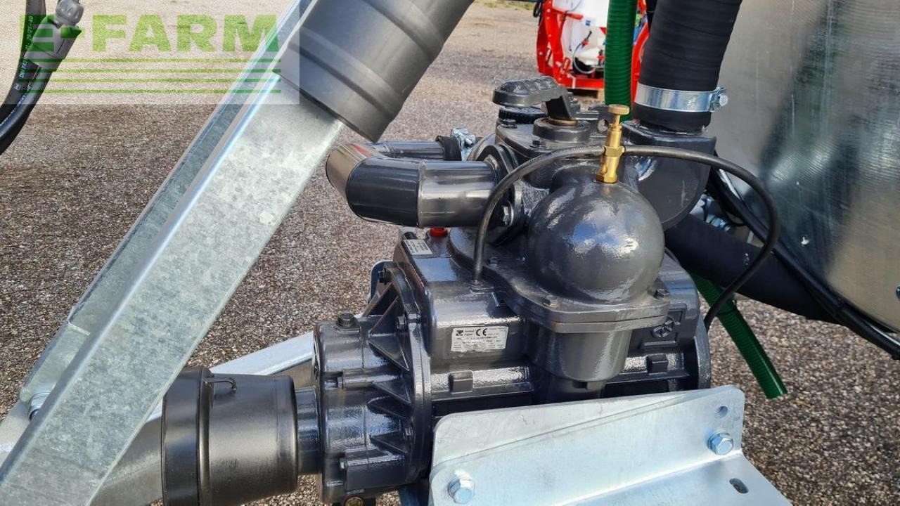 Fliegl vfm 10600 tandem - Cisterna za gnojnicu: slika Fliegl vfm 10600 tandem - Cisterna za gnojnicu Fliegl vfm 10600 tandem - Cisterna za gnojnicu: slika Fliegl vfm 10600 tandem - Cisterna za gnojnicu