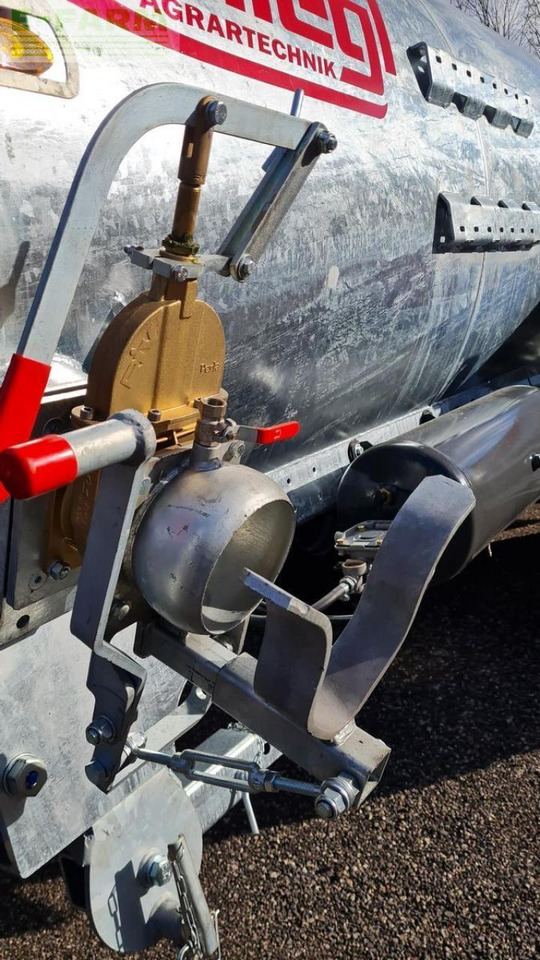 Fliegl vfm 10600 tandem - Cisterna za gnojnicu: slika Fliegl vfm 10600 tandem - Cisterna za gnojnicu Fliegl vfm 10600 tandem - Cisterna za gnojnicu: slika Fliegl vfm 10600 tandem - Cisterna za gnojnicu