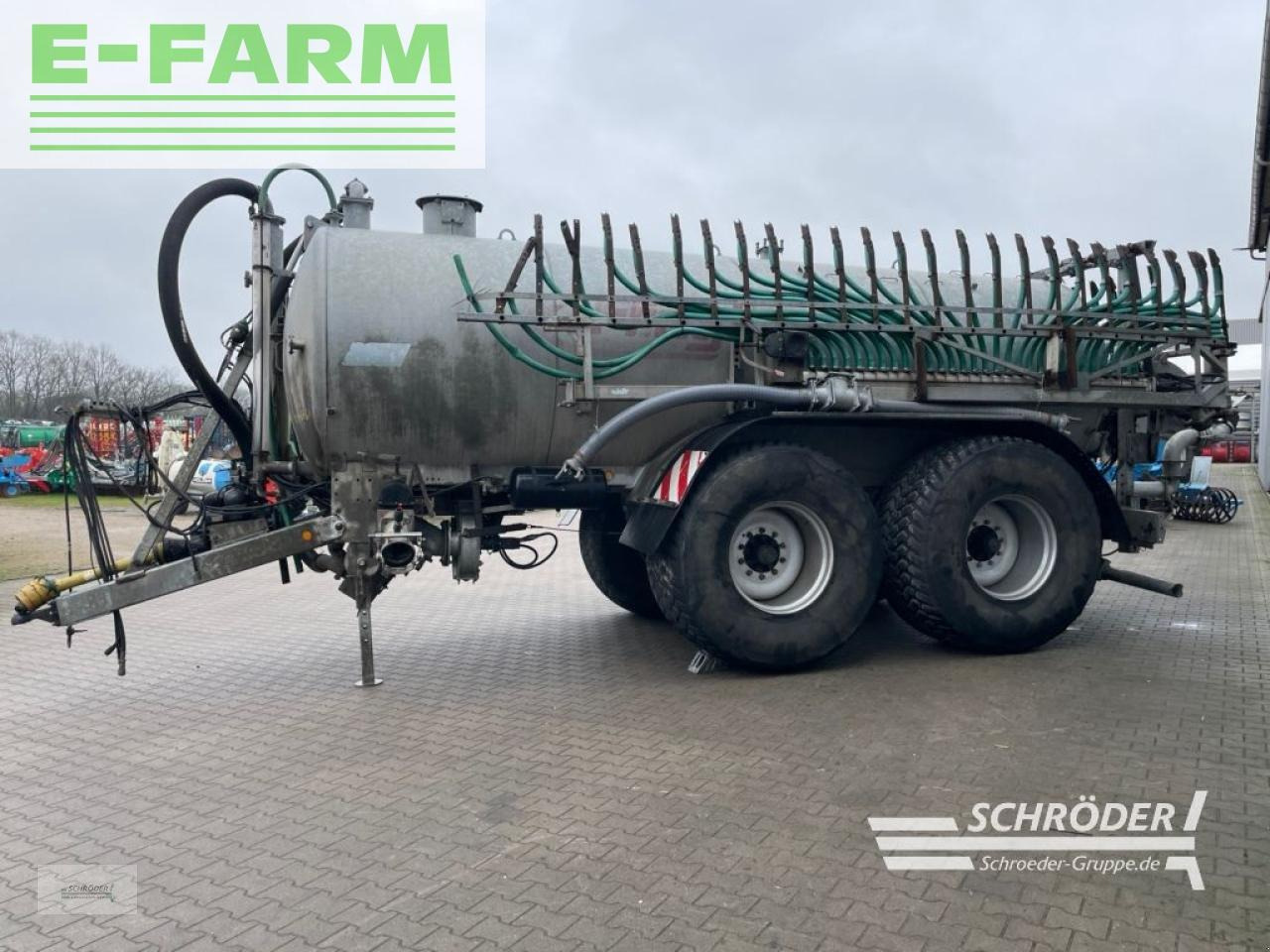 Fliegl vfm 18000 maxxline - Samopogonjena prskalica: slika Fliegl vfm 18000 maxxline - Samopogonjena prskalica Fliegl vfm 18000 maxxline - Samopogonjena prskalica: slika Fliegl vfm 18000 maxxline - Samopogonjena prskalica