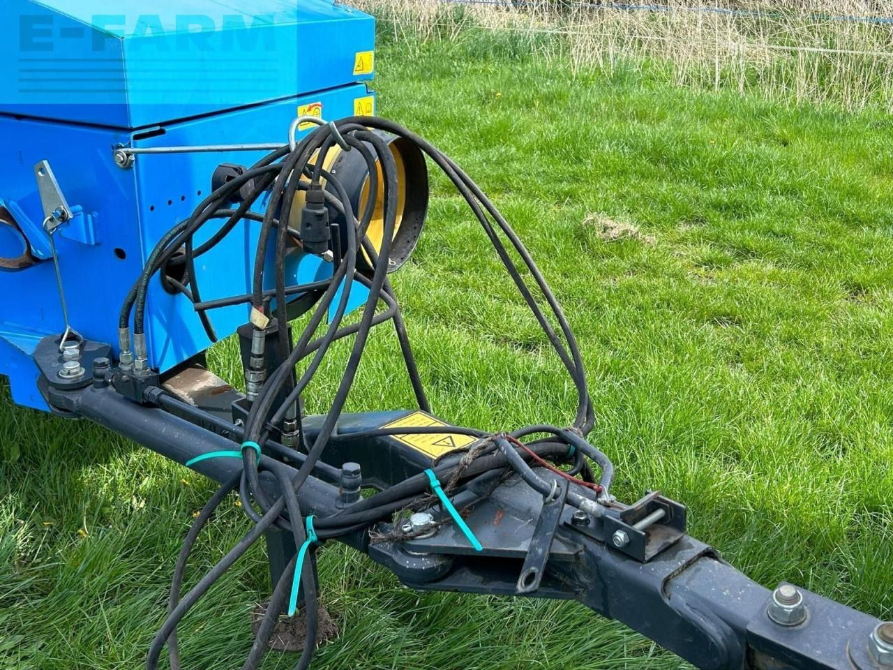 Fortschritt K464 HD - Kvadratna balirka: slika Fortschritt K464 HD - Kvadratna balirka Fortschritt K464 HD - Kvadratna balirka: slika Fortschritt K464 HD - Kvadratna balirka