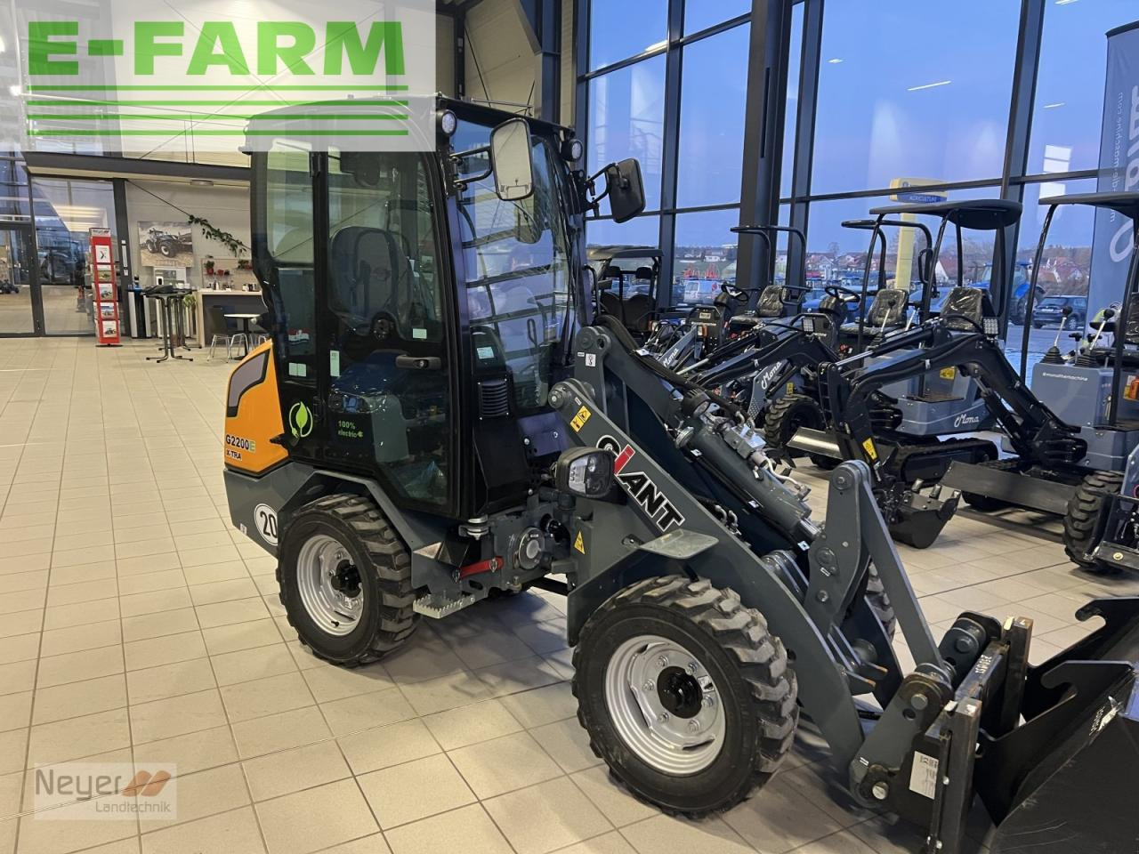 Giant elektro g2200e x-tra - Mini bager: slika Giant elektro g2200e x-tra - Mini bager Giant elektro g2200e x-tra - Mini bager: slika Giant elektro g2200e x-tra - Mini bager