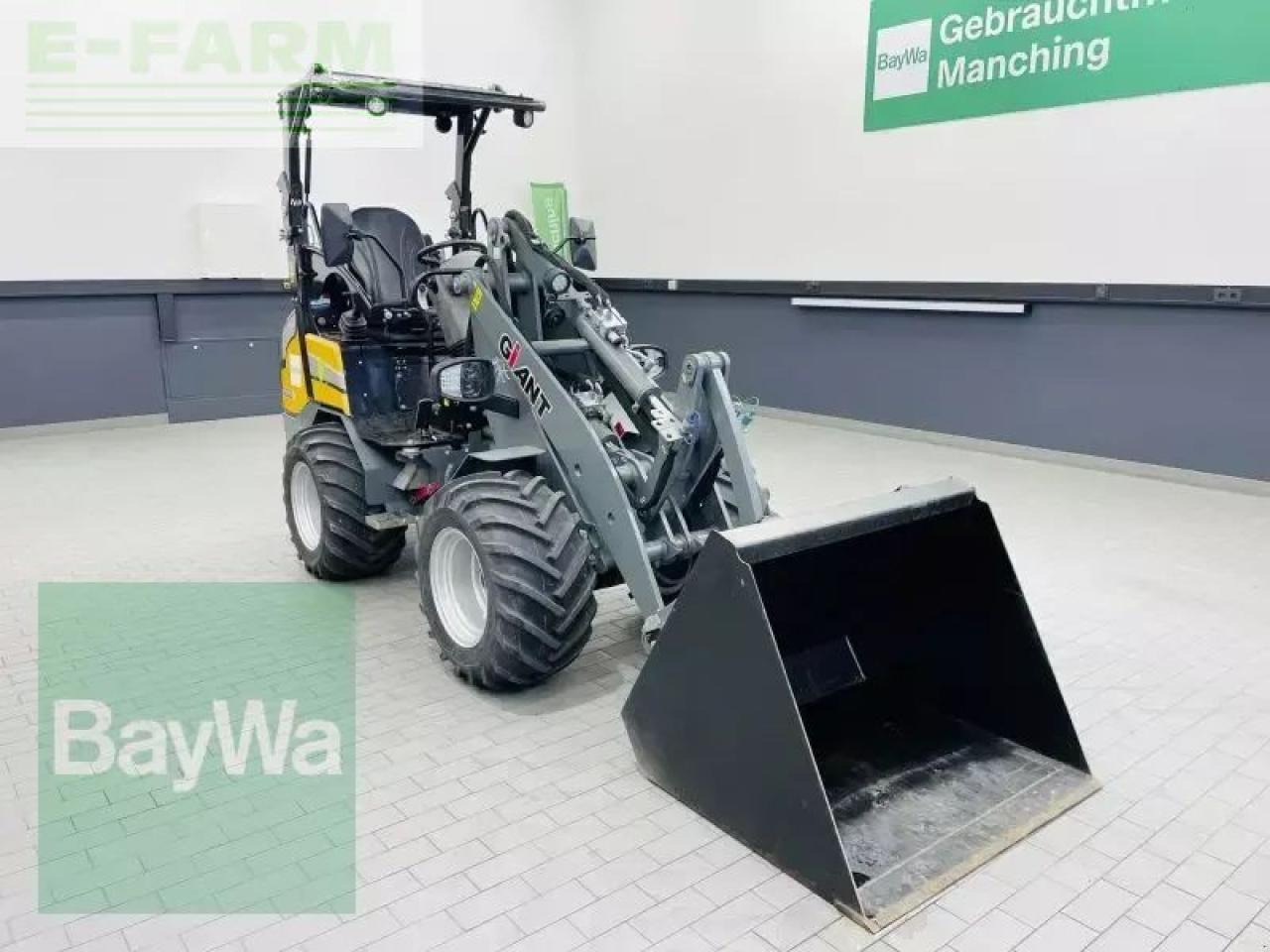 Giant g2200e elektro-hoflader - Mini bager: slika Giant g2200e elektro-hoflader - Mini bager Giant g2200e elektro-hoflader - Mini bager: slika Giant g2200e elektro-hoflader - Mini bager