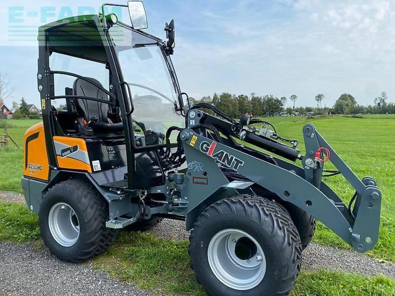 Giant g2500 x-tra hd neu - Mini bager: slika Giant g2500 x-tra hd neu - Mini bager Giant g2500 x-tra hd neu - Mini bager: slika Giant g2500 x-tra hd neu - Mini bager