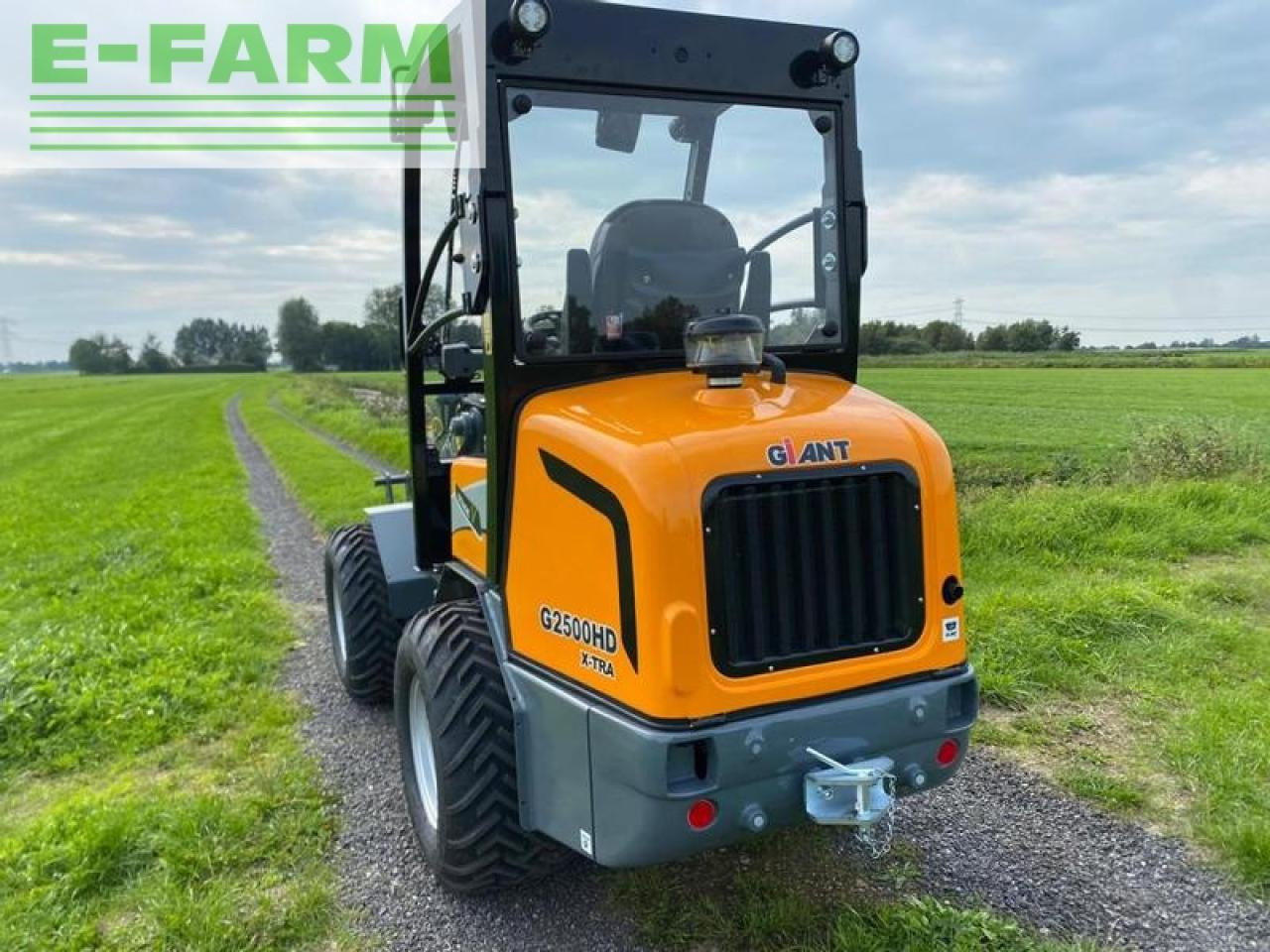 Giant g2500 x-tra hd neu - Mini bager: slika Giant g2500 x-tra hd neu - Mini bager Giant g2500 x-tra hd neu - Mini bager: slika Giant g2500 x-tra hd neu - Mini bager