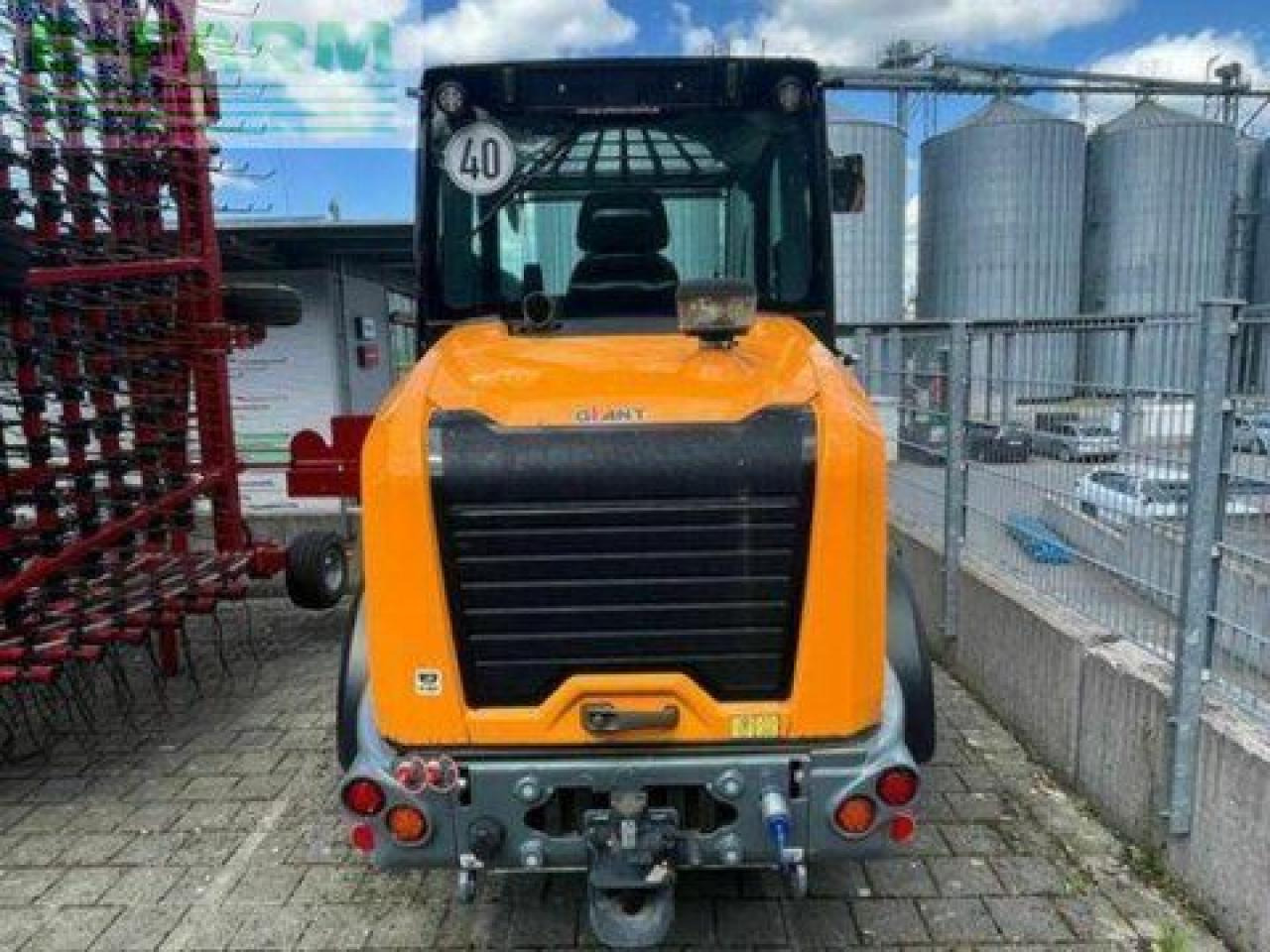 Giant g5000 - Mini bager: slika Giant g5000 - Mini bager Giant g5000 - Mini bager: slika Giant g5000 - Mini bager
