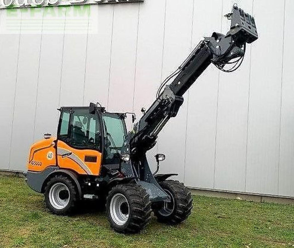 Giant g5000 tele - Mini bager: slika Giant g5000 tele - Mini bager Giant g5000 tele - Mini bager: slika Giant g5000 tele - Mini bager